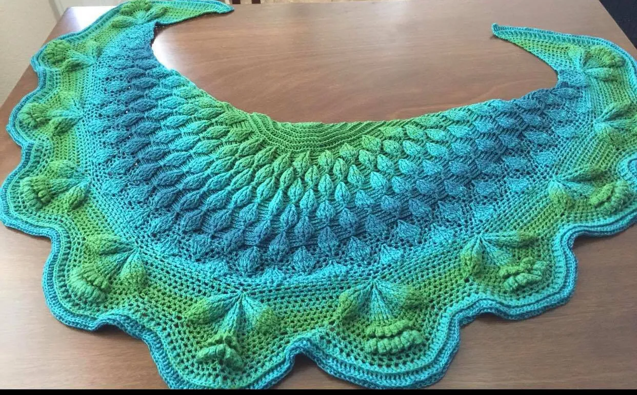 RED HOUSE - Embossed Mystery Shawl Kit