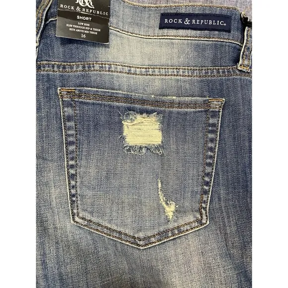ROCK &amp; REPUBLIC Sz 16 Distressed Outlaw Bumper Shoot Star Stud Pocket Shorts