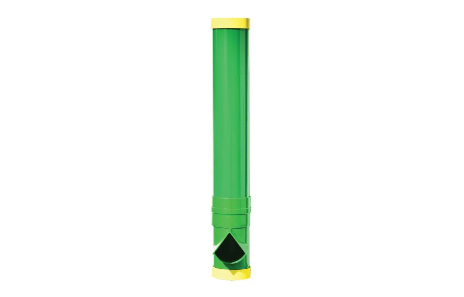 Rugged Ranch feeder - holds 10 lbs of feed