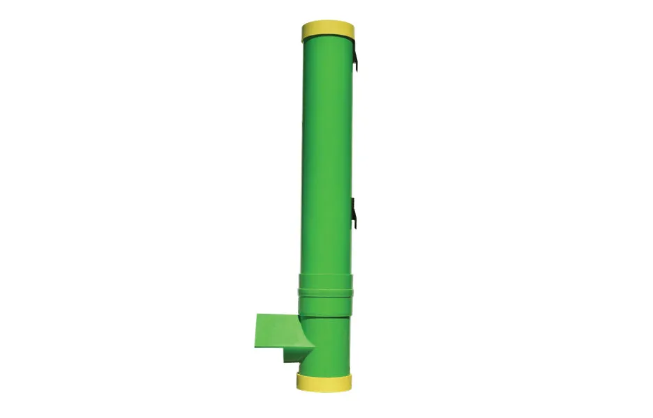 Rugged Ranch feeder - holds 10 lbs of feed