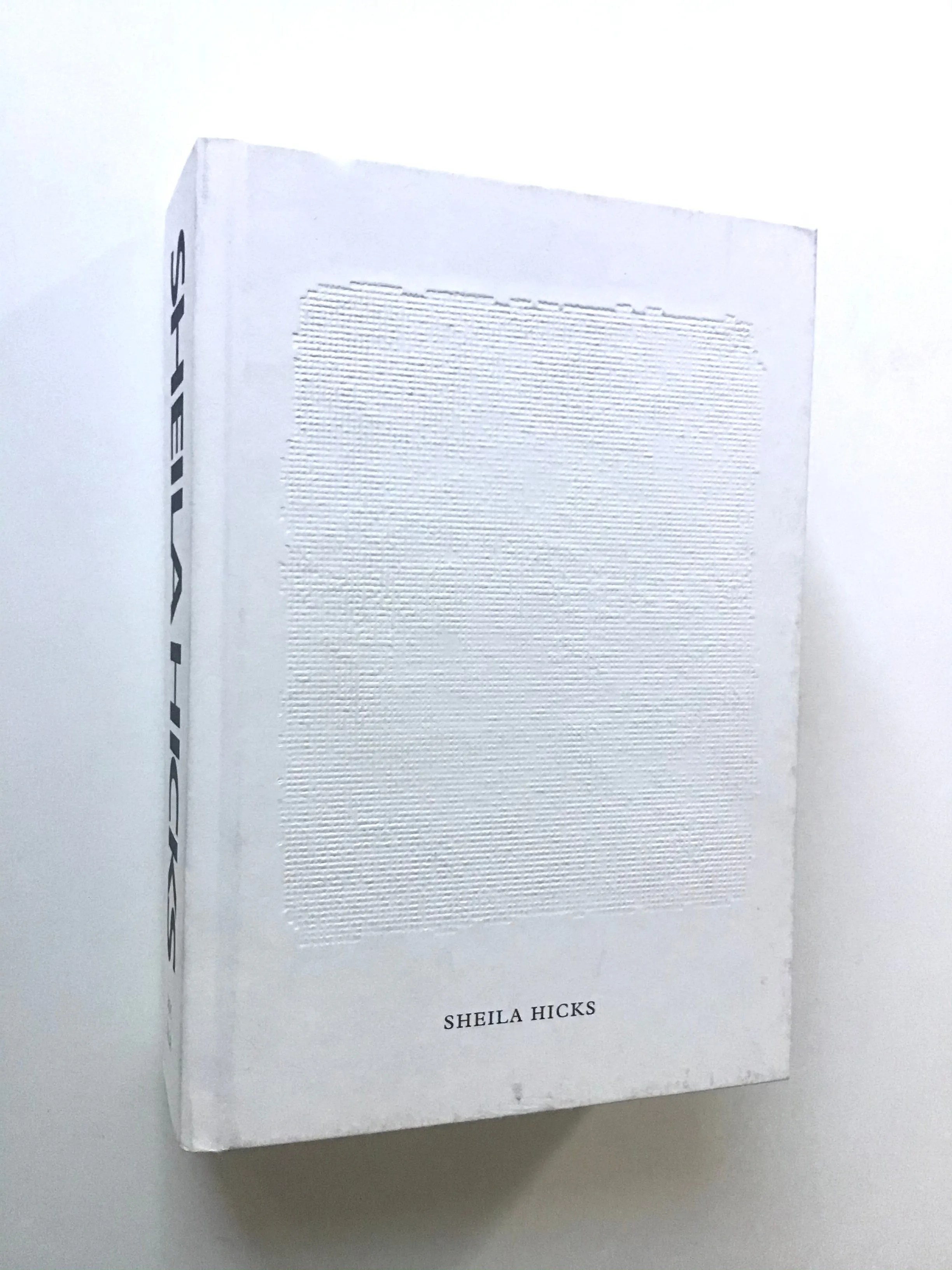 Sheila Hicks : Weaving as Metaphor