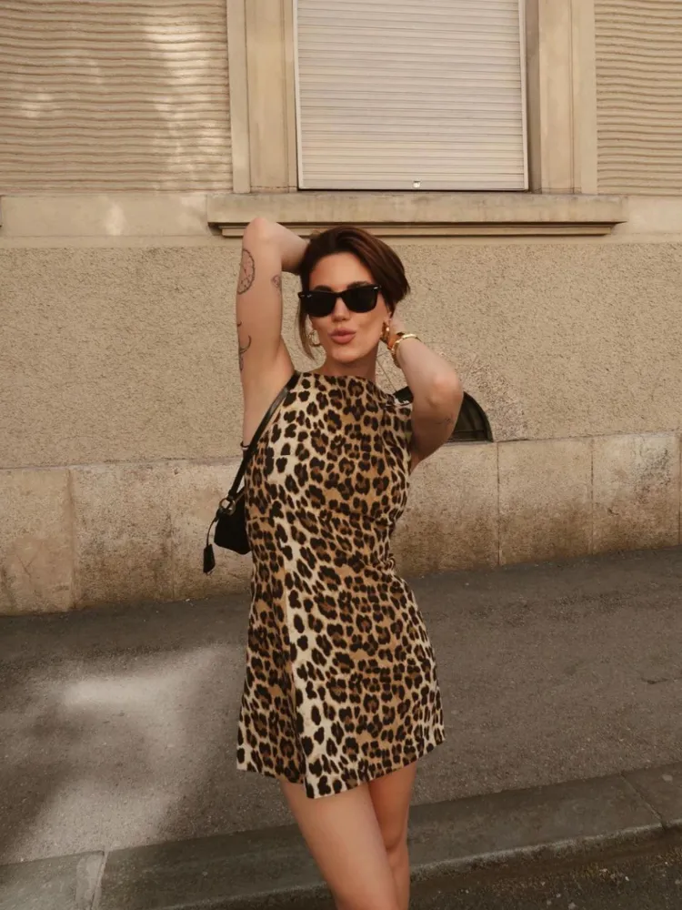 Sleeveless leopard print dress