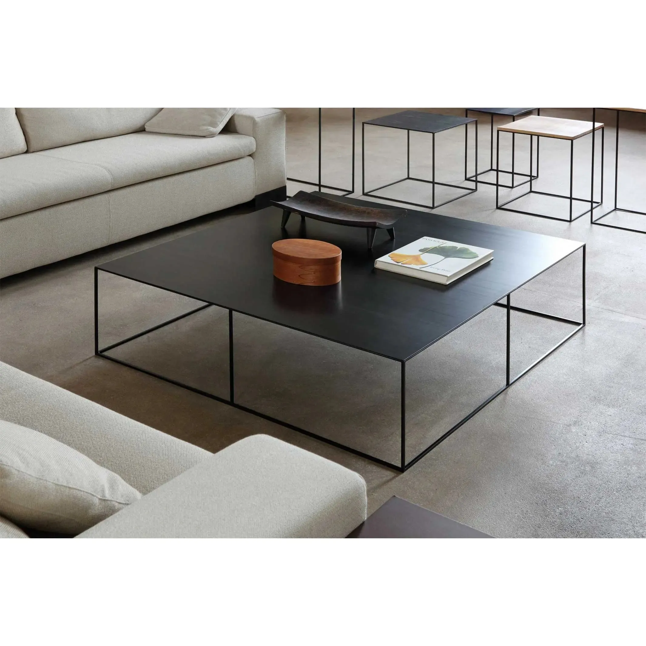 Slim Irony - Low Table 669|675
