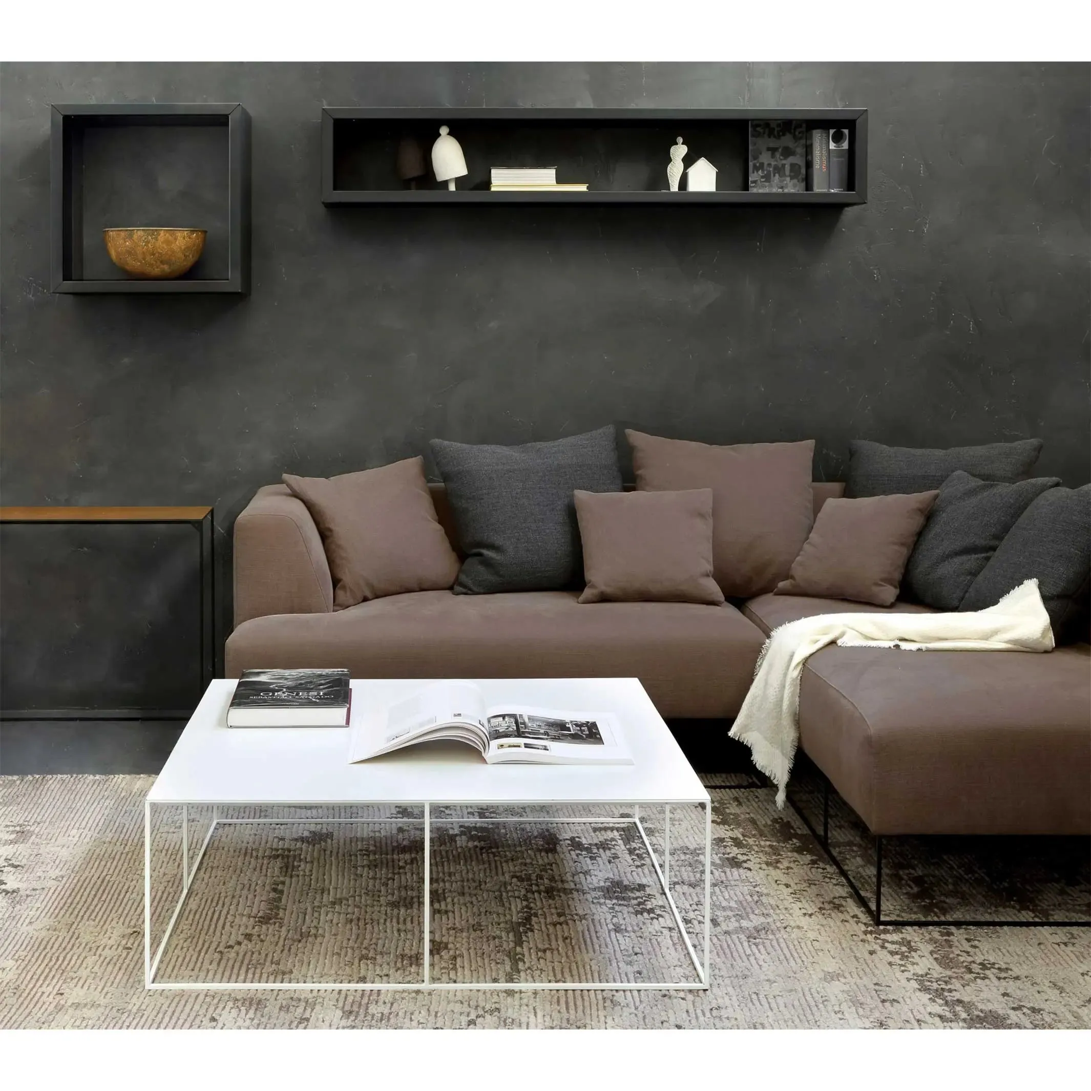 Slim Irony - Low Table 669|675