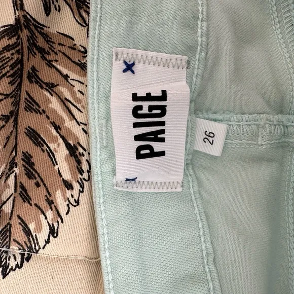 Stylish Light Blue Skinny Jeans new with tags