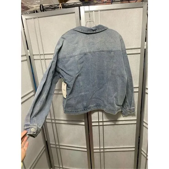 Stylish denim jacket size L NWT