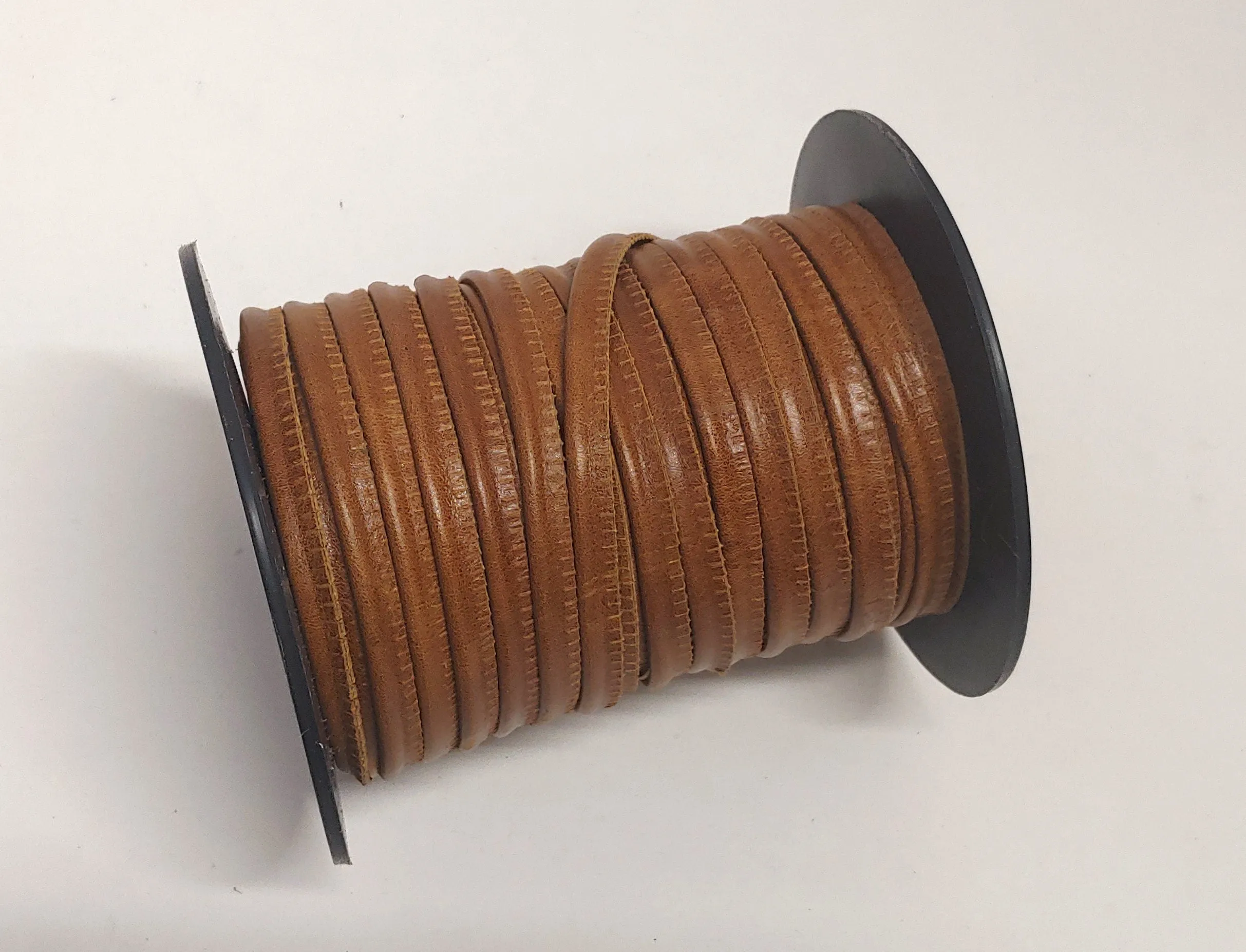 Tan #2 Slashed Leather Cord Piping  5/16" (3 yds) 2095XDE