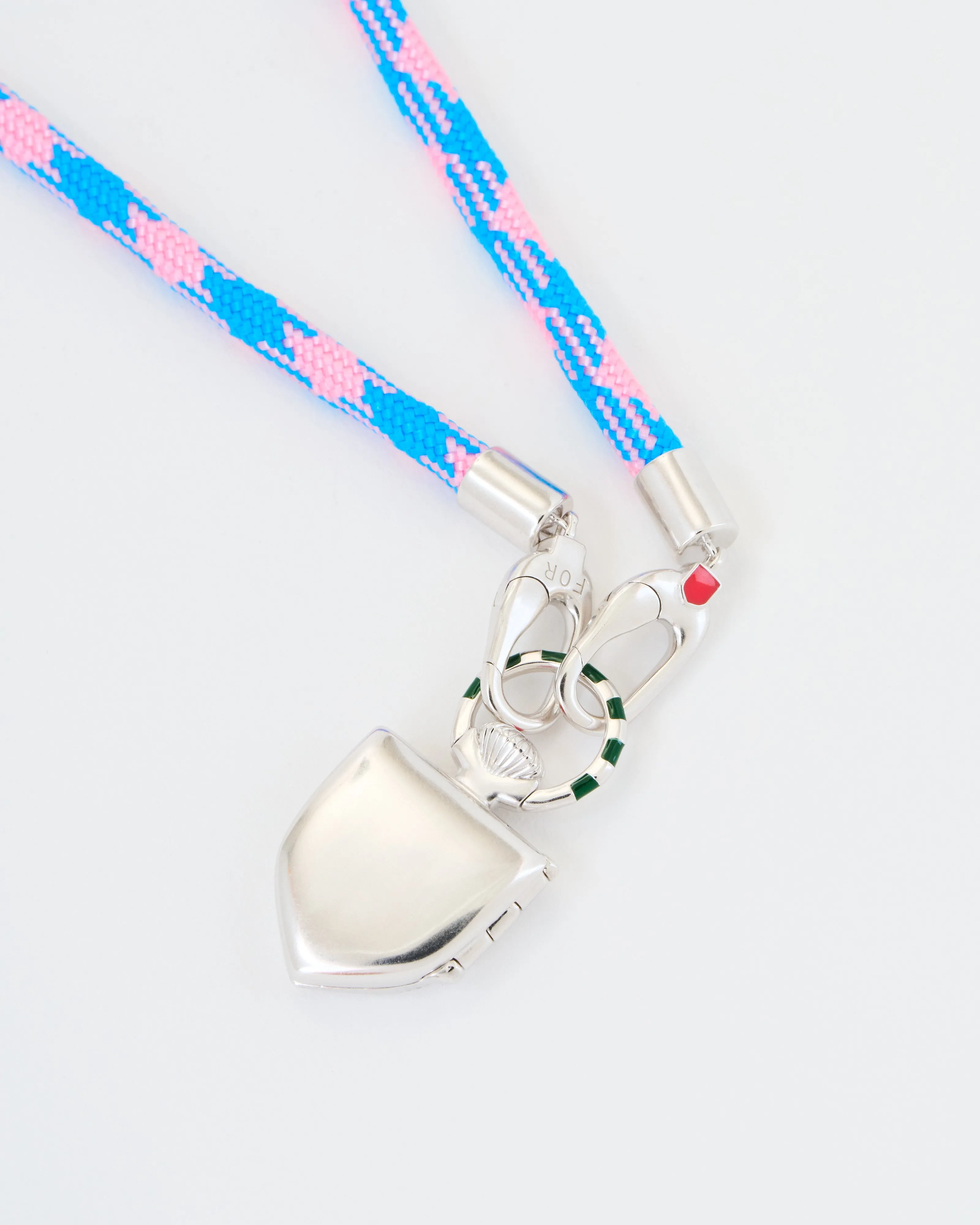 the curiouser vault (ss) w/ seafarer bold cord