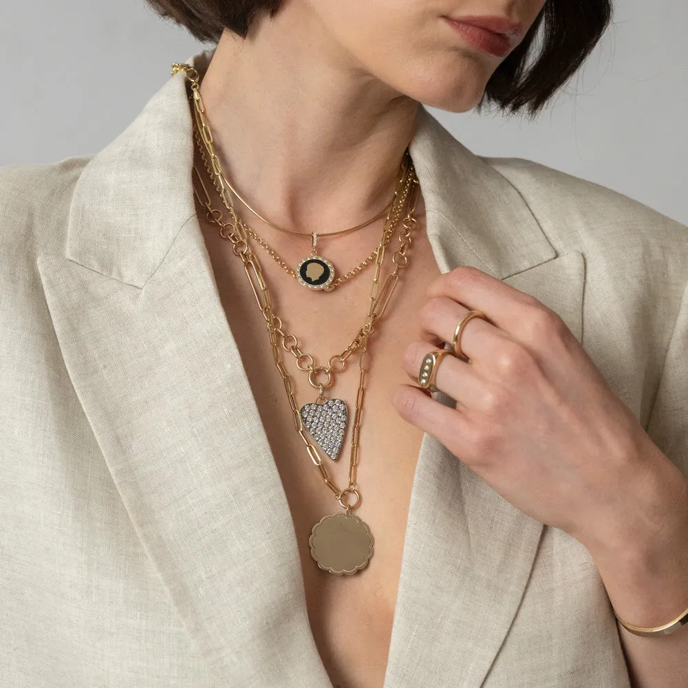 The Large Scallop Medallion