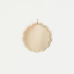 The Large Scallop Medallion