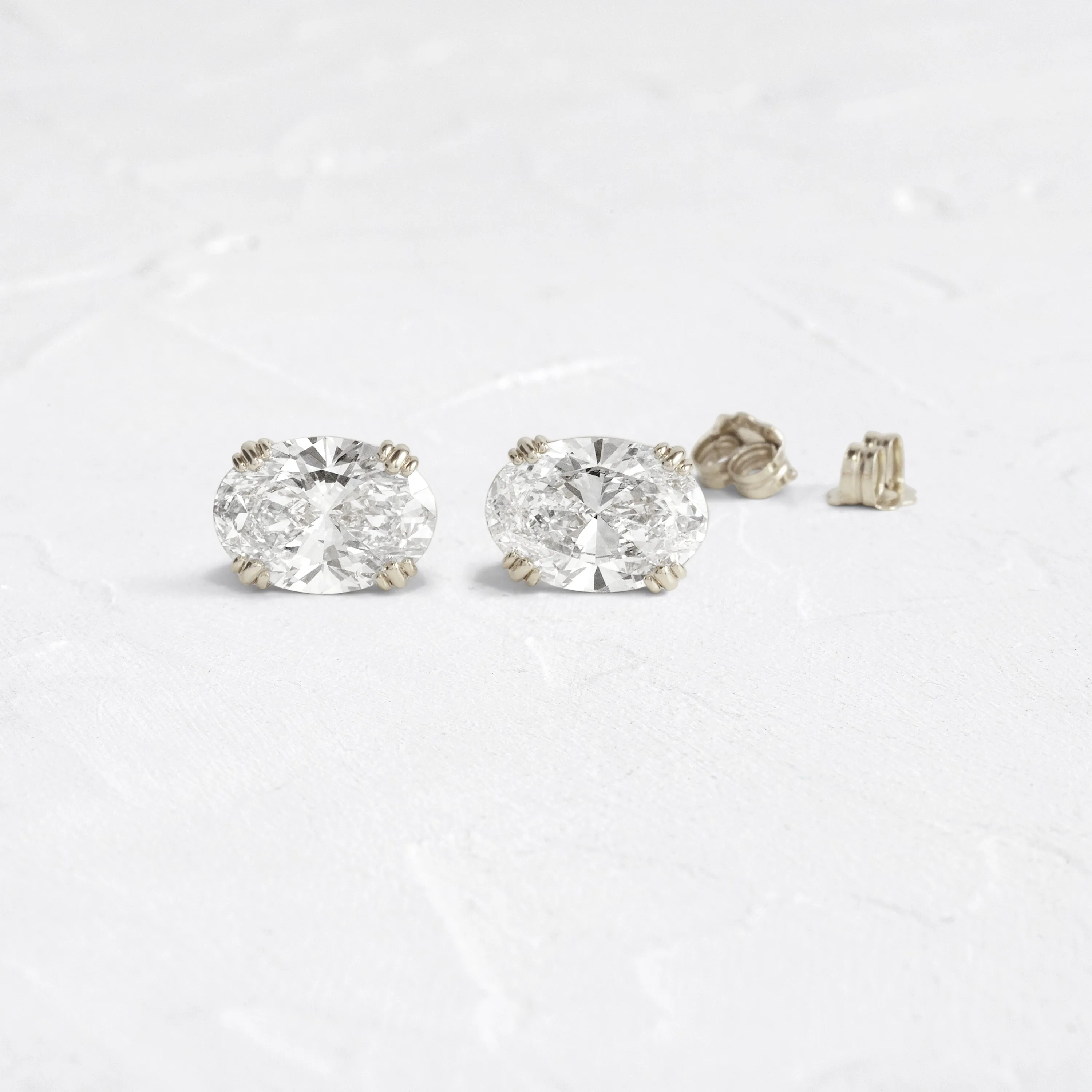 Threaded Studs, Oval Cut