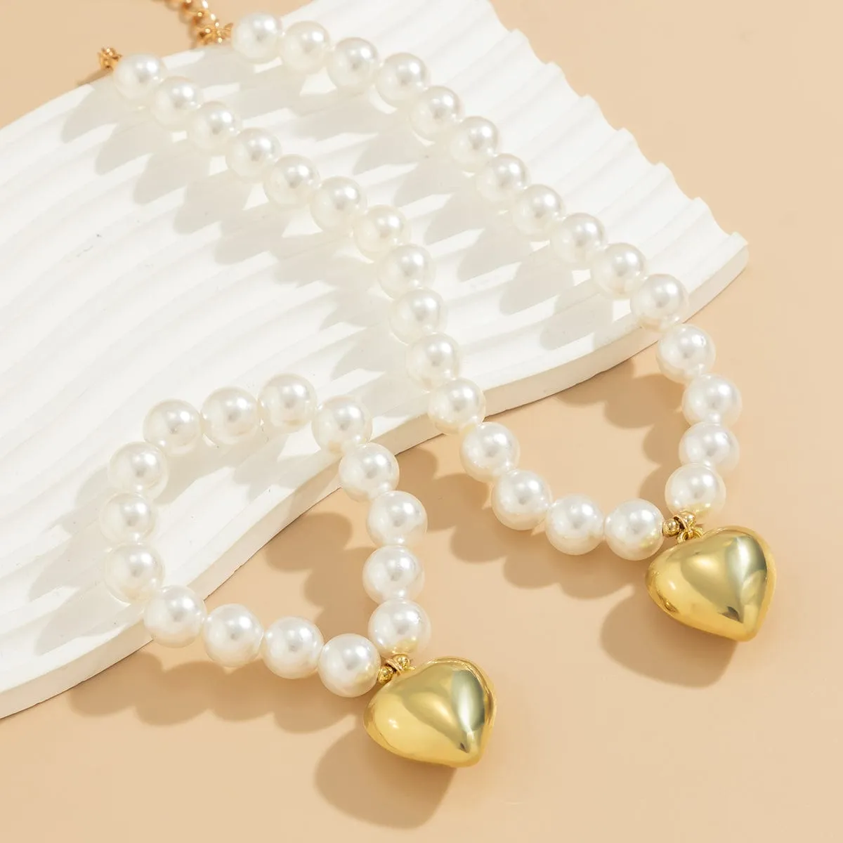 Trendy Heart Pendant Pearl Chain Bracelet Necklace Set