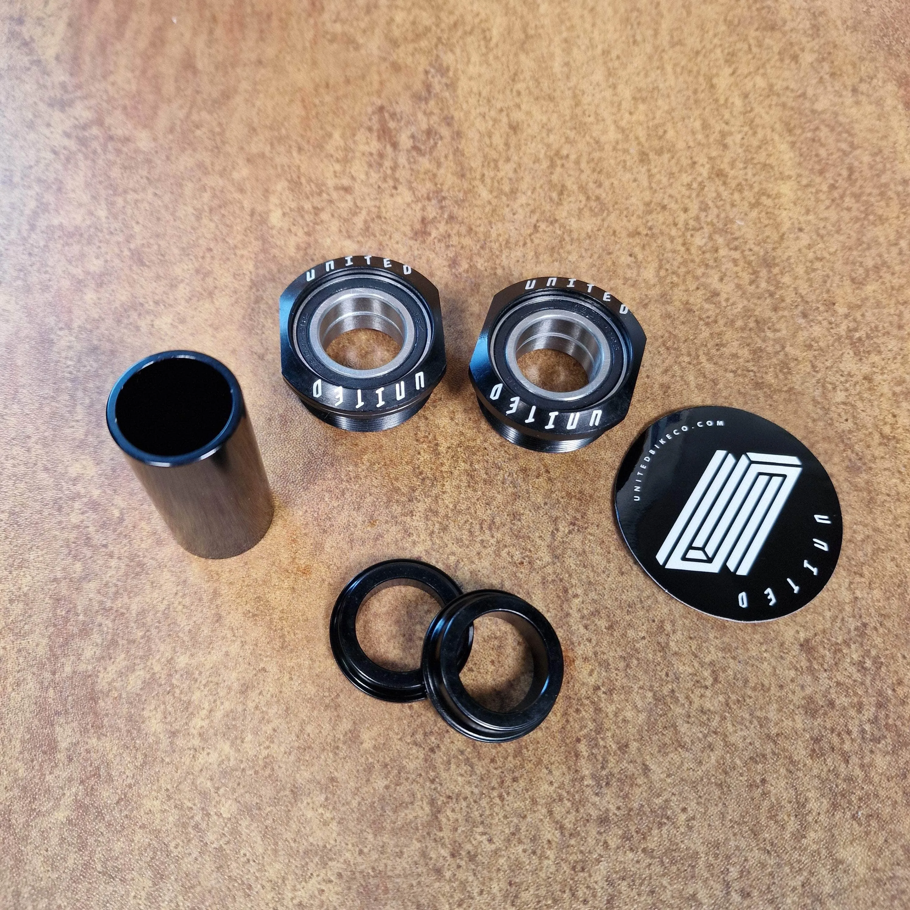 United Supreme Euro Bottom Bracket Black