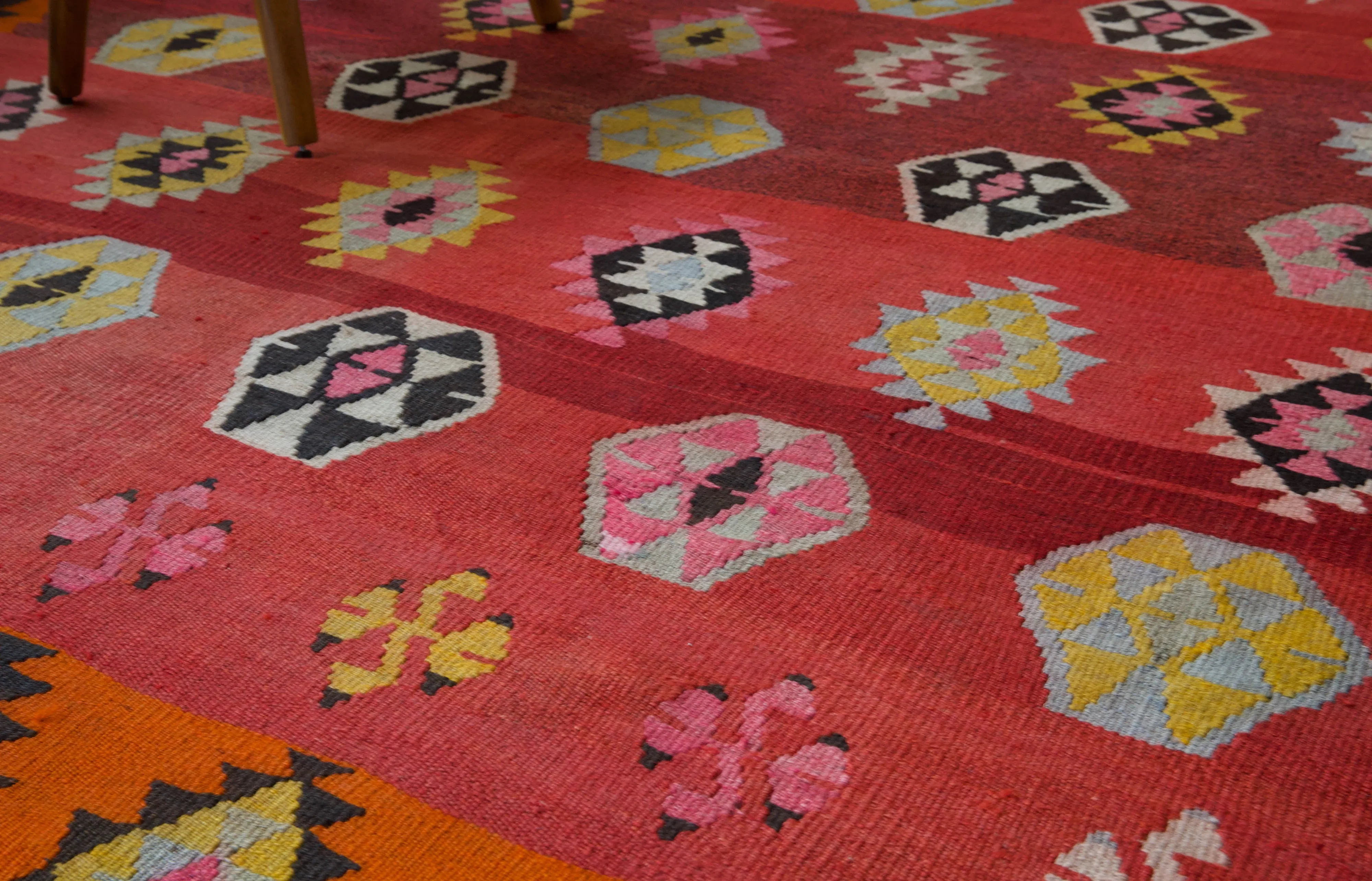 Vintage Denizli Kilim Rug 5'8"x6'9"