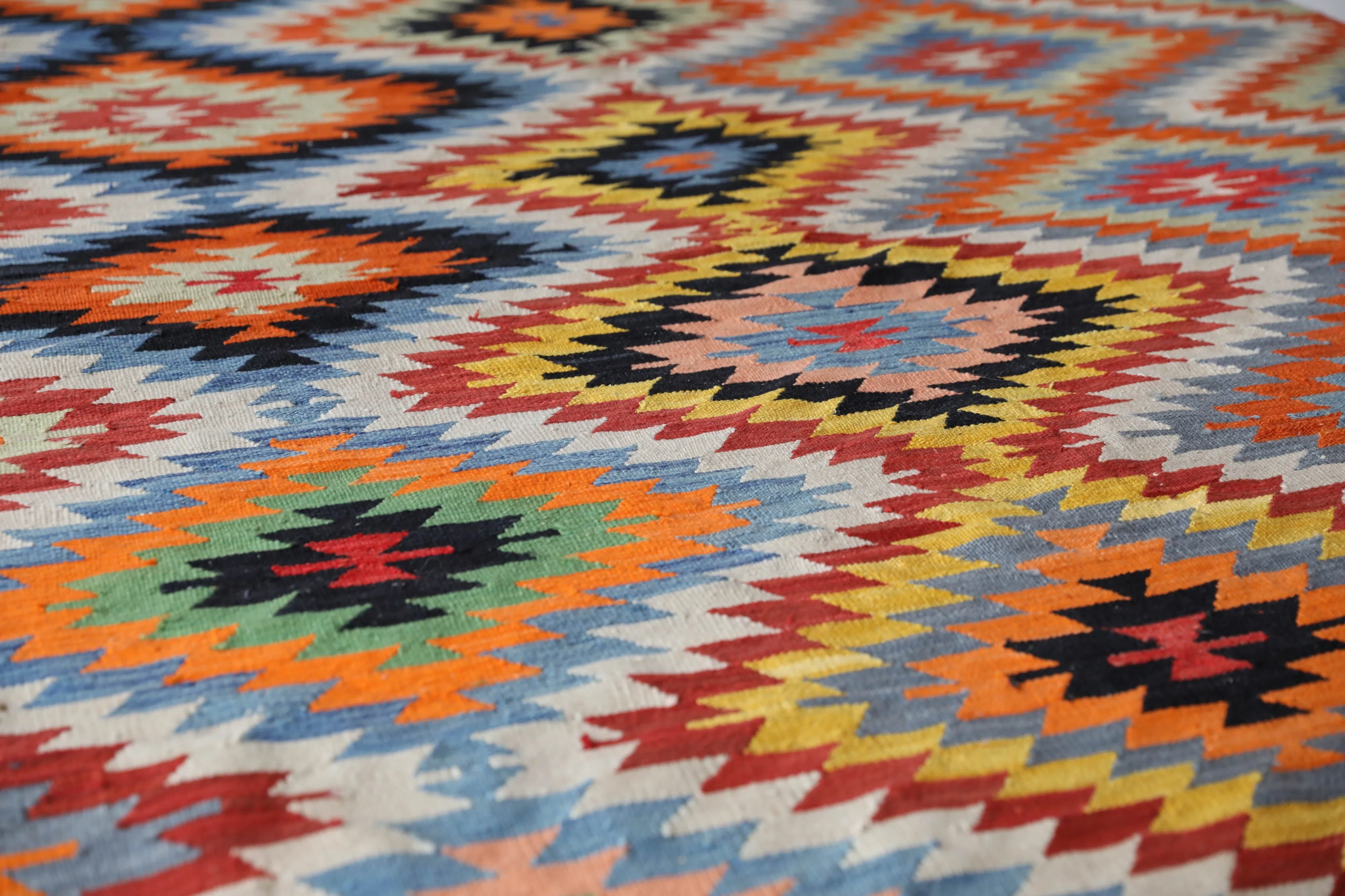 Vintage Denizli Kilim Rug 6'x8'