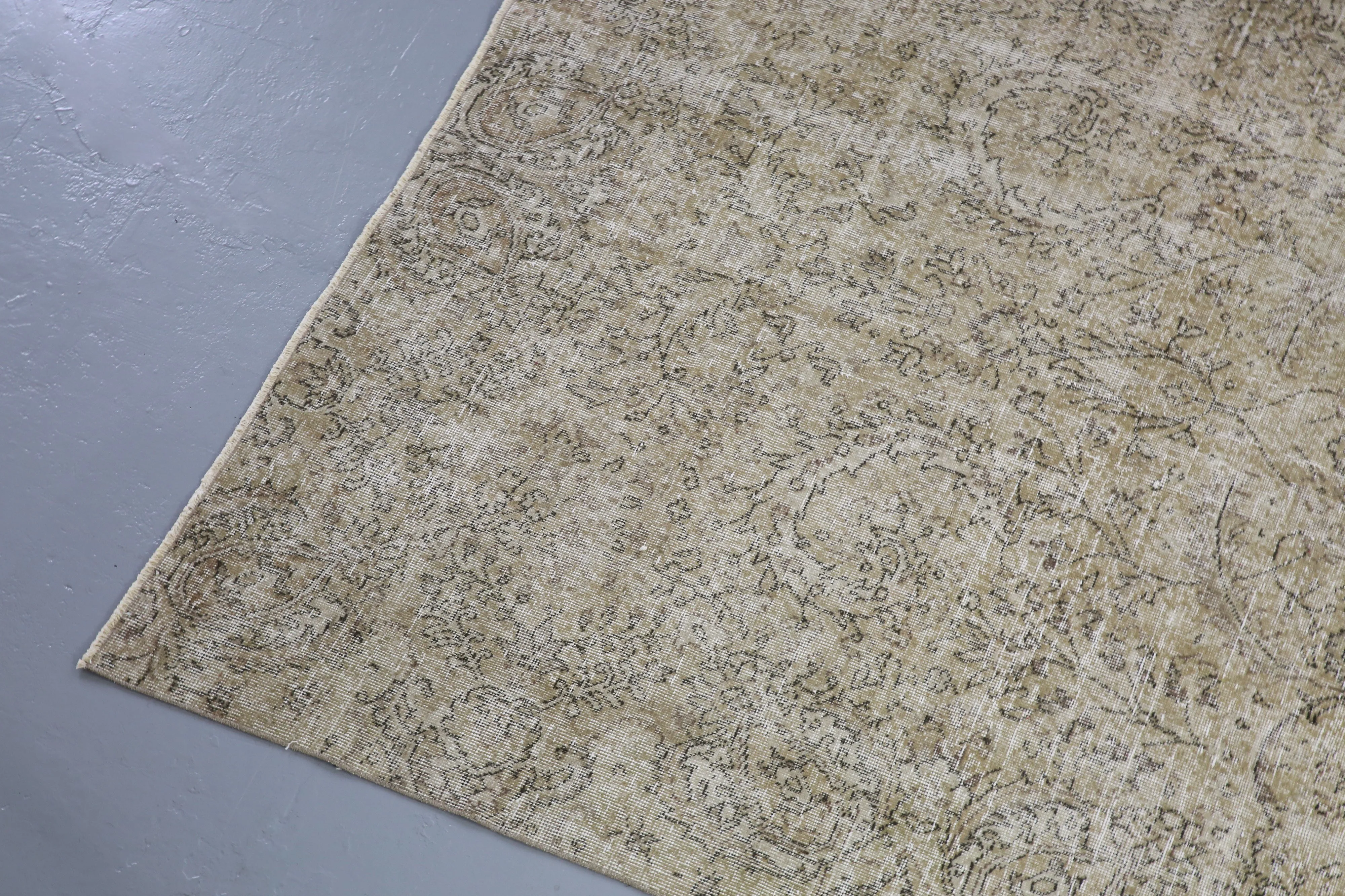 Vintage Overdyed Isparta Rug in Pearl 6.5ftx10.6ft